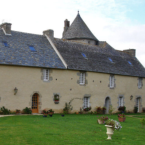 abgrall-freres-maconnerie-traditionnelle-accueil-4-frise-restauration-de-manoir